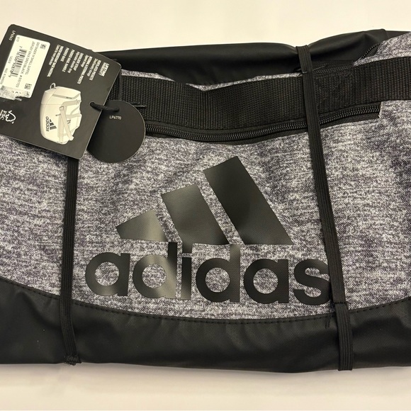 adidas Unisex Defender 4.0 Gym Duffel Bag Jersey Onix Grey black New 38 ML - Picture 1 of 11